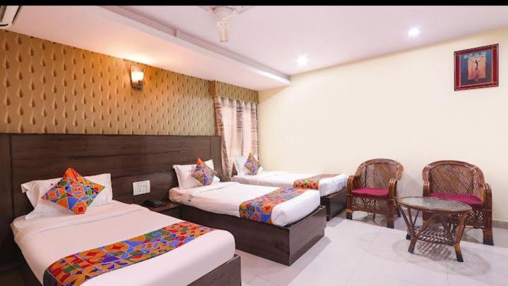Grand Plaza Hotel - Nampally - Hyderabad Railway Station - Fish Prasadam 2025 - Free Breakfast - Deccan Railway Station - Lakdikapul Haïdarabad Extérieur photo